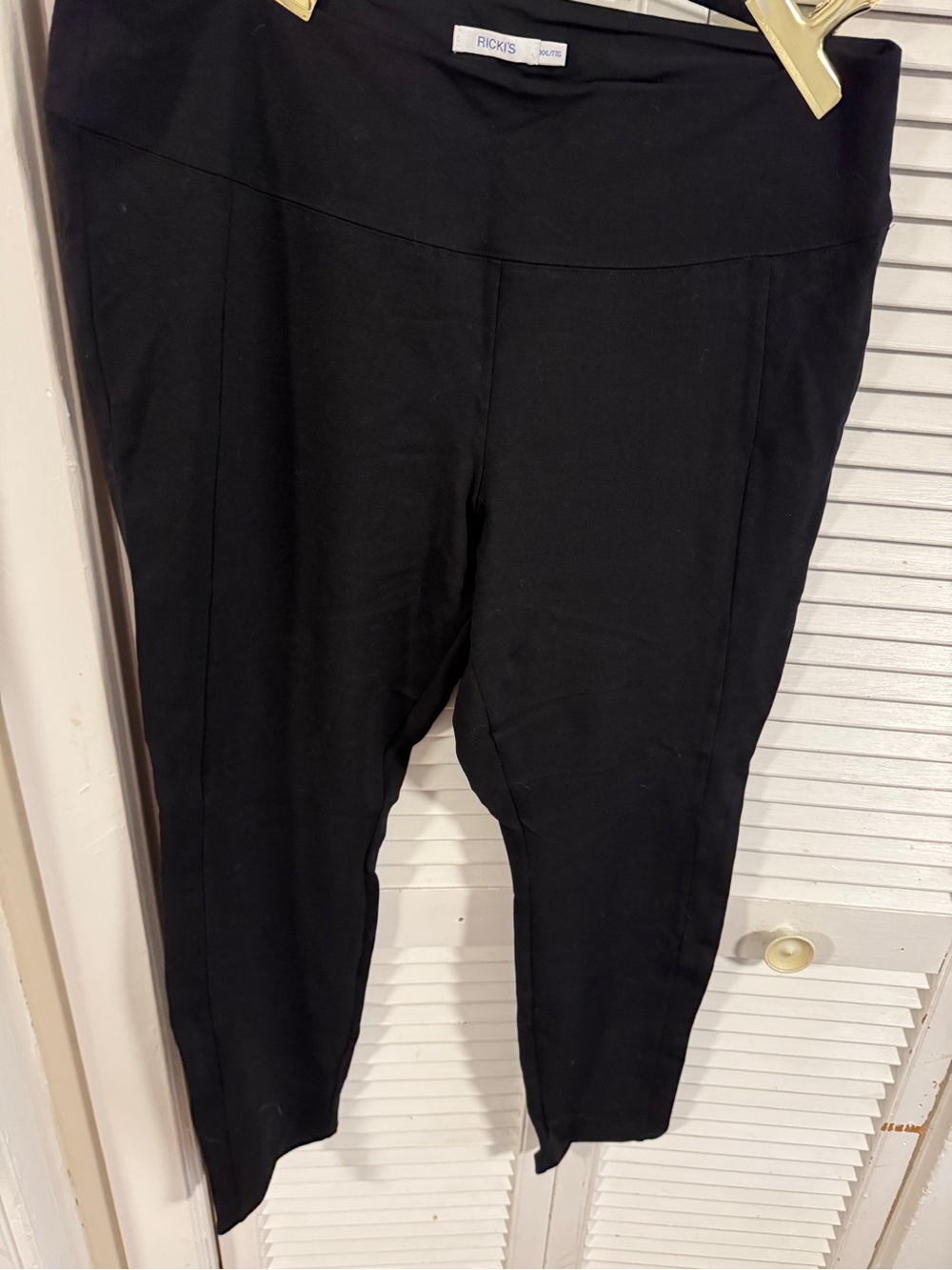 Ricki's Black Stretch Ponte Pull-On Leggings